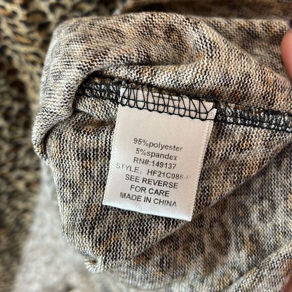 Fashion Nova Animal Print Crop Top Size 2X - Picture 3 of 5